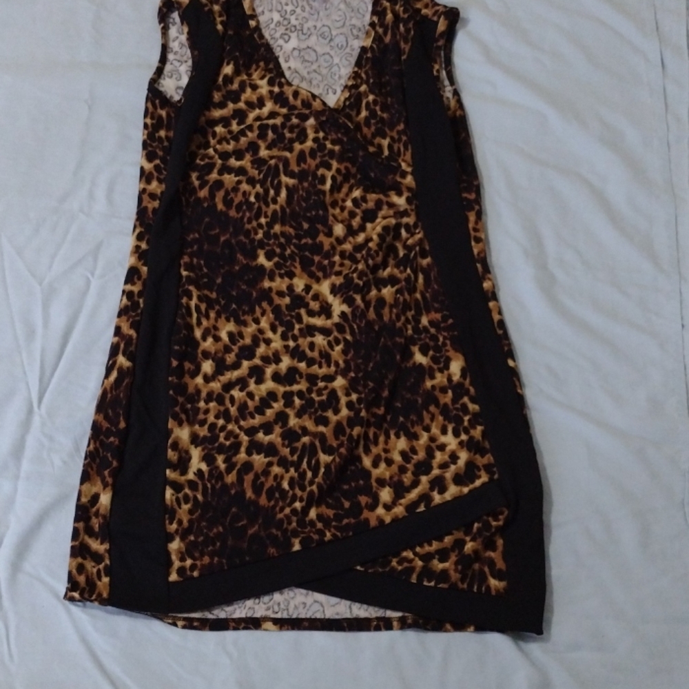 Sleeveless dress